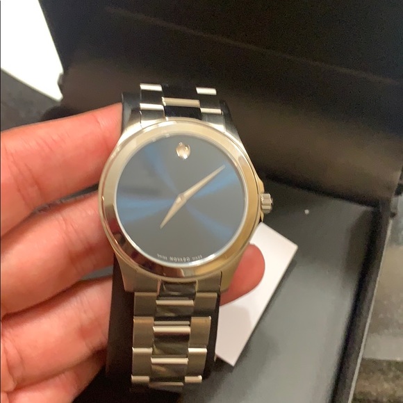 ⛔️HOLD⛔️Authentic Movado 38mm stainless blue watch - Picture 5 of 11